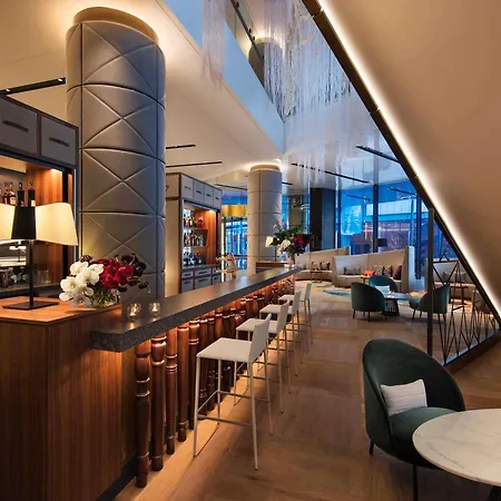 Sofitel Sydney Darling Harbour-3